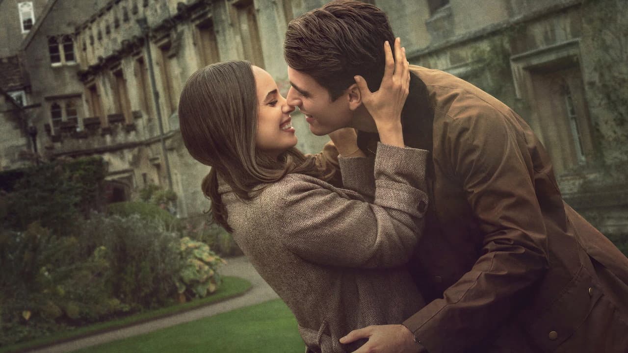 Mi año en Oxford: Secretos de rodaje, romance y el fenómeno de Sofia Carson y Corey Mylchreest
