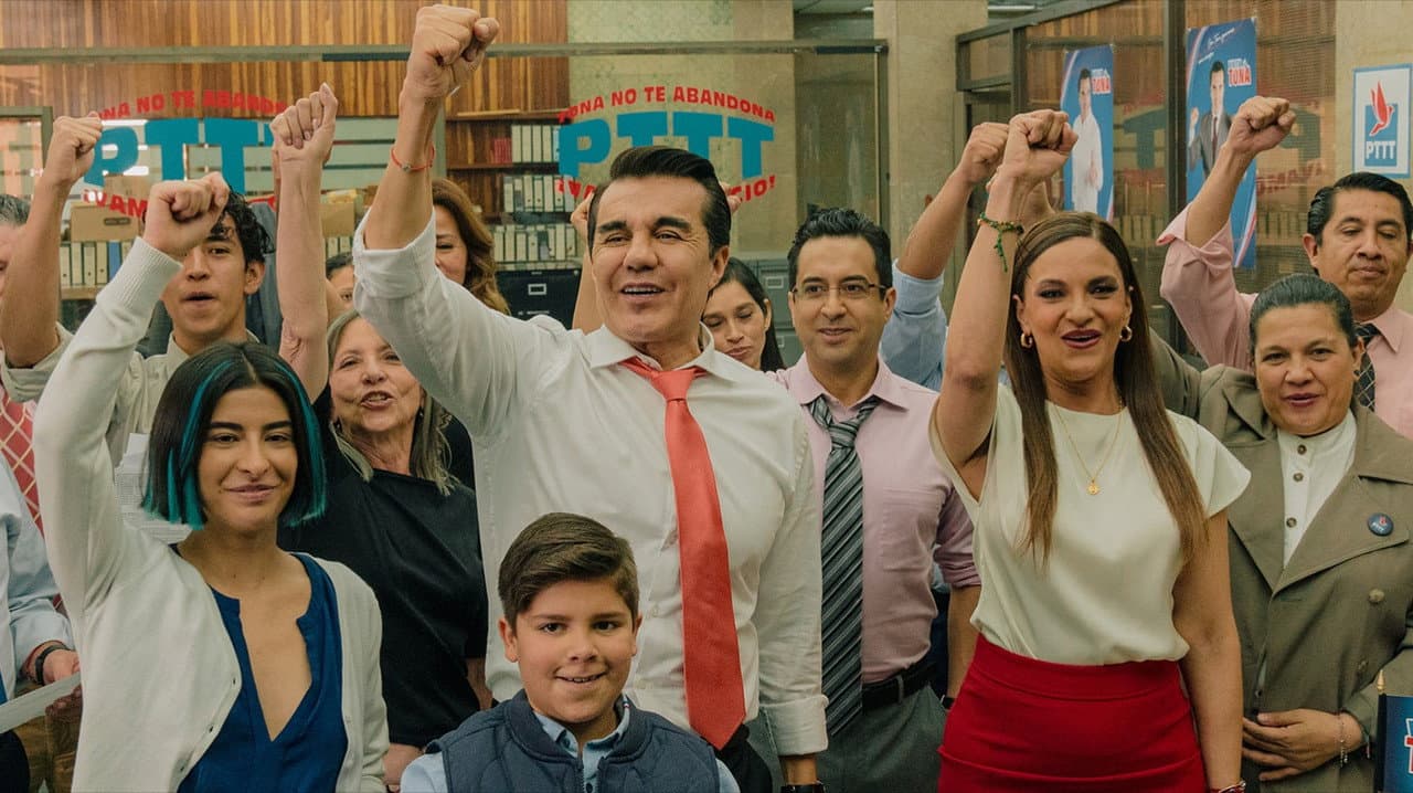 El Candidato Honesto (2024): Adrián Uribe y el Desternillante Caos de la Política Mexicana