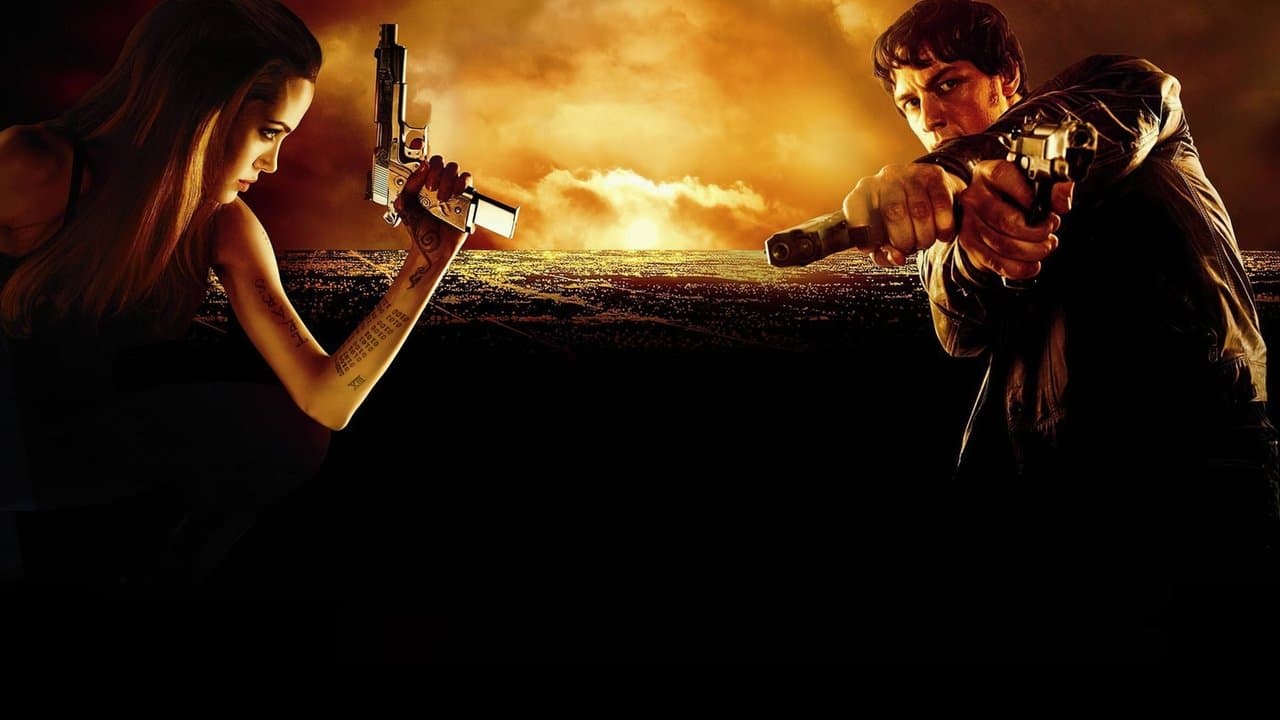 Se busca (2008): El thriller de acción que desafió la gravedad y reinventó las balas curvadas